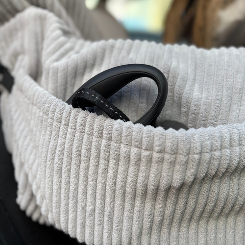 Fotelik samochodowy i legowisko 2w1 dla dużego psa - sztruks szary